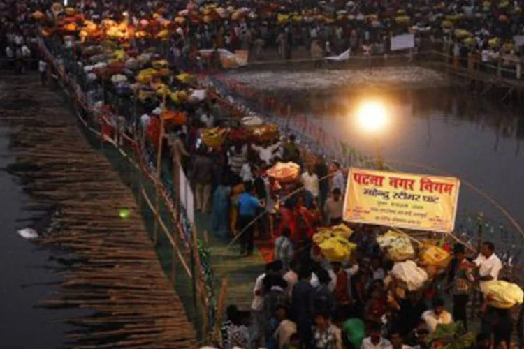 Ponte onde ocorreu o deslizamento durante festival hindu: o incidente aconteceu no fim da tarde na cidade de Patna, perto do rio Ganges (©AFP)