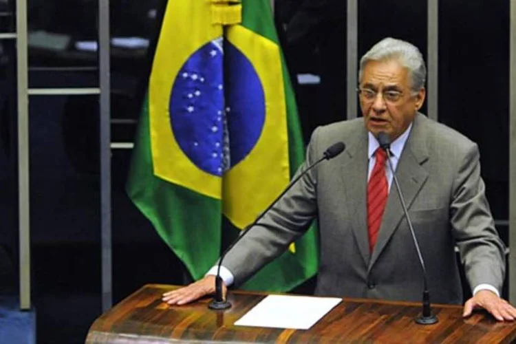 
	FHC: &ldquo;Quem quiser tirar proveito disso j&aacute; perdeu, porque n&atilde;o &eacute; o momento pol&iacute;tico, &eacute; o momento social, &eacute; o momento de express&atilde;o de v&aacute;rias camadas da sociedade. Quem pensar que vai dirigir essas camadas se engana&quot;
 (Antônio Cruz/Agência Brasil)