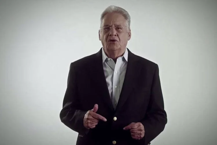 
	Fernando Henrique Cardoso usou o Facebook para negar interesse por conversas com Lula
 (Reprodução/Youtube/PSDB)