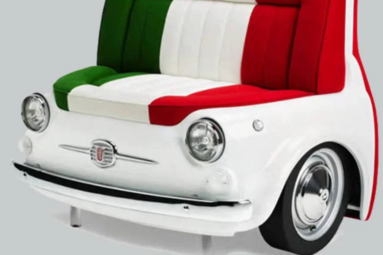 Sofá Fiat 500 (Divulgação)