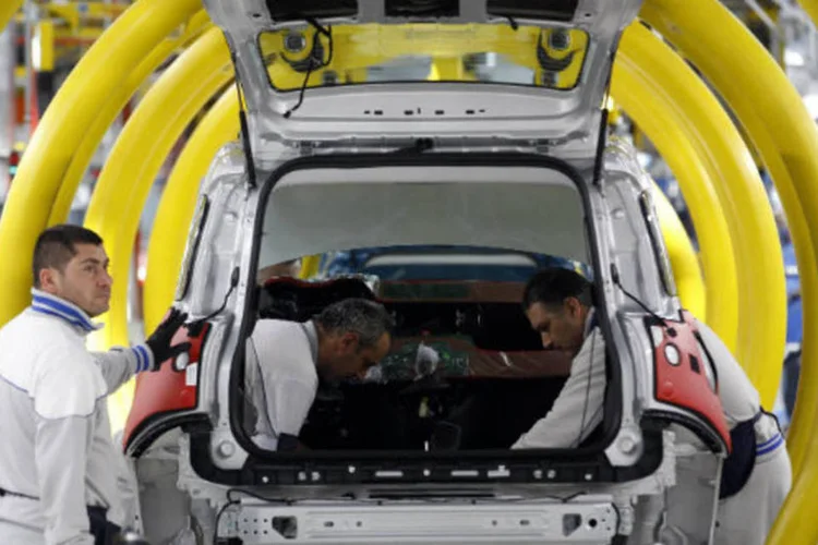 
	F&aacute;brica da Fiat na It&aacute;lia: adeus ao pa&iacute;s depois de 115 anos
 (REUTERS/Alessandro Bianchi)