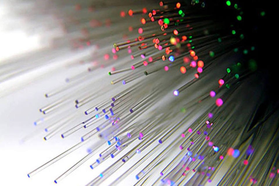TIM oferece internet de 100 Mbps via fibra óptica