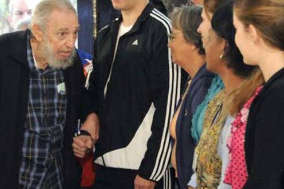 Fidel Castro surpreende em eleições cubanas