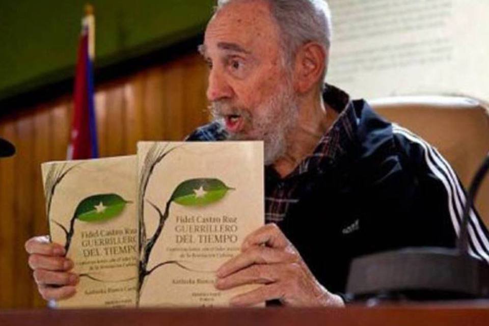 Fidel Castro apresenta suas memórias