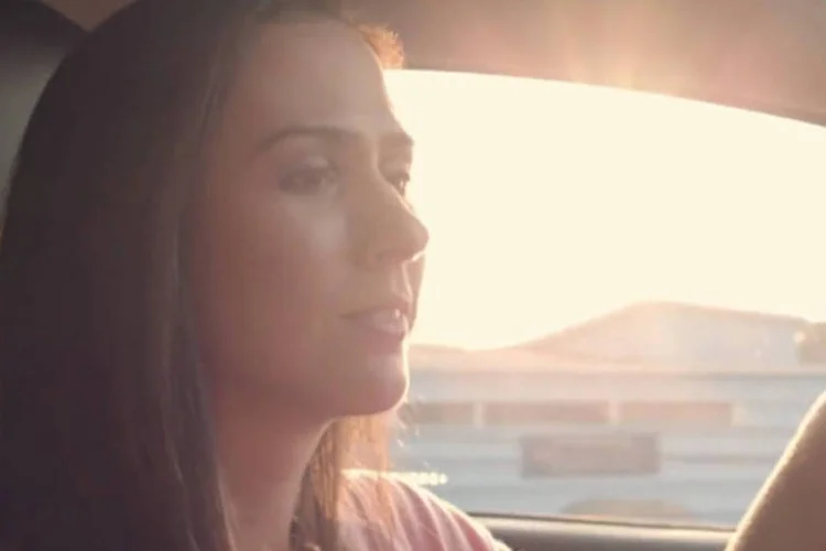 Tatá Werneck em um vídeo para a campanha de divulgação do novo Ford Fiesta (Reprodução)