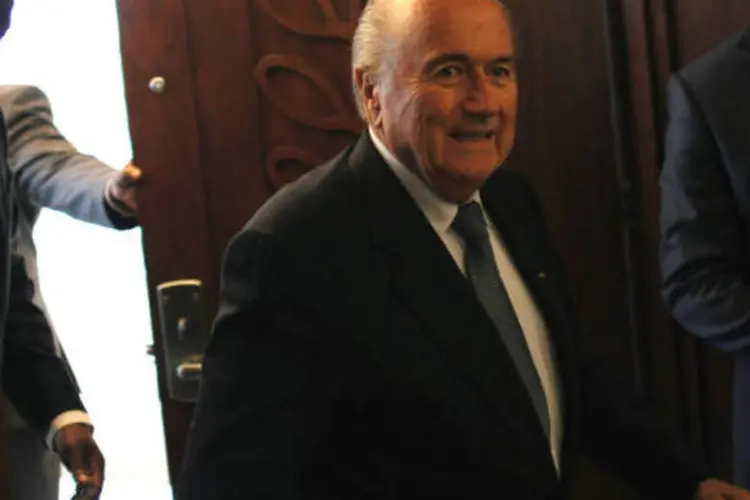 Presidente da Fifa desde 1998, sucedendo o brasileiro João Havelange, Blatter chegou a ser investigado pela própria entidade, por suspeita de corrupção, mas foi inocentado (REUTERS/Carlos Jasso)