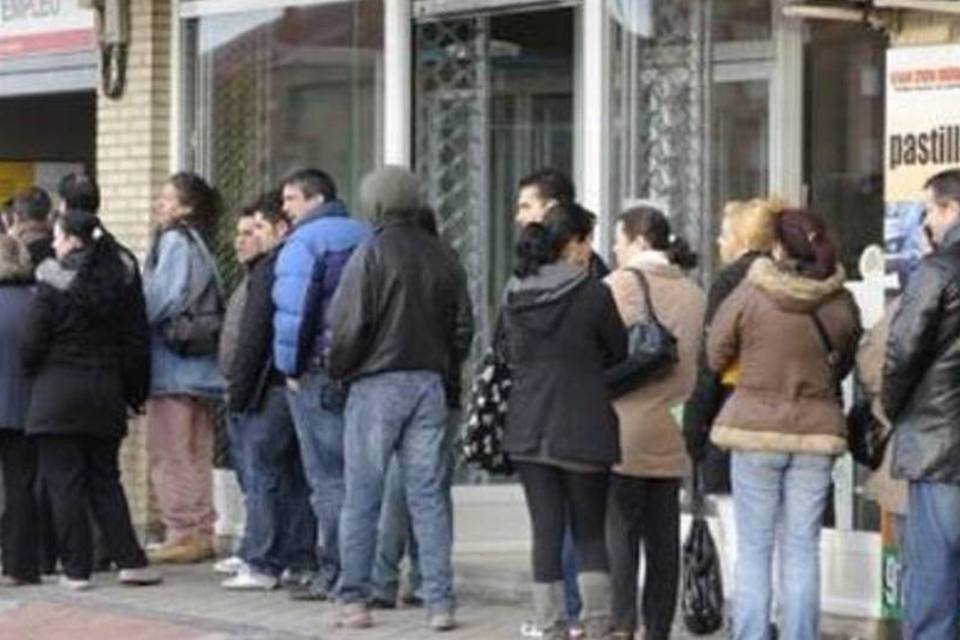 Espanha: desemprego sobe 3,19% em janeiro
