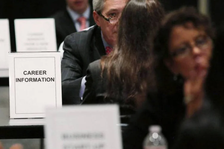 
	Pessoas que procuram emprego: a taxa oficial de desemprego nos Estados Unidos permaneceu em 7,8% em dezembro, seu n&iacute;vel mais baixo dos &uacute;ltimos quatro anos.
 (©afp.com / Spencer Platt)
