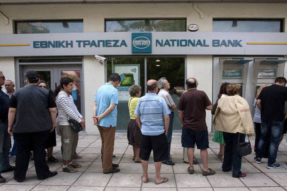 Bancos gregos afirmam ter liquidez até reabertura de terça