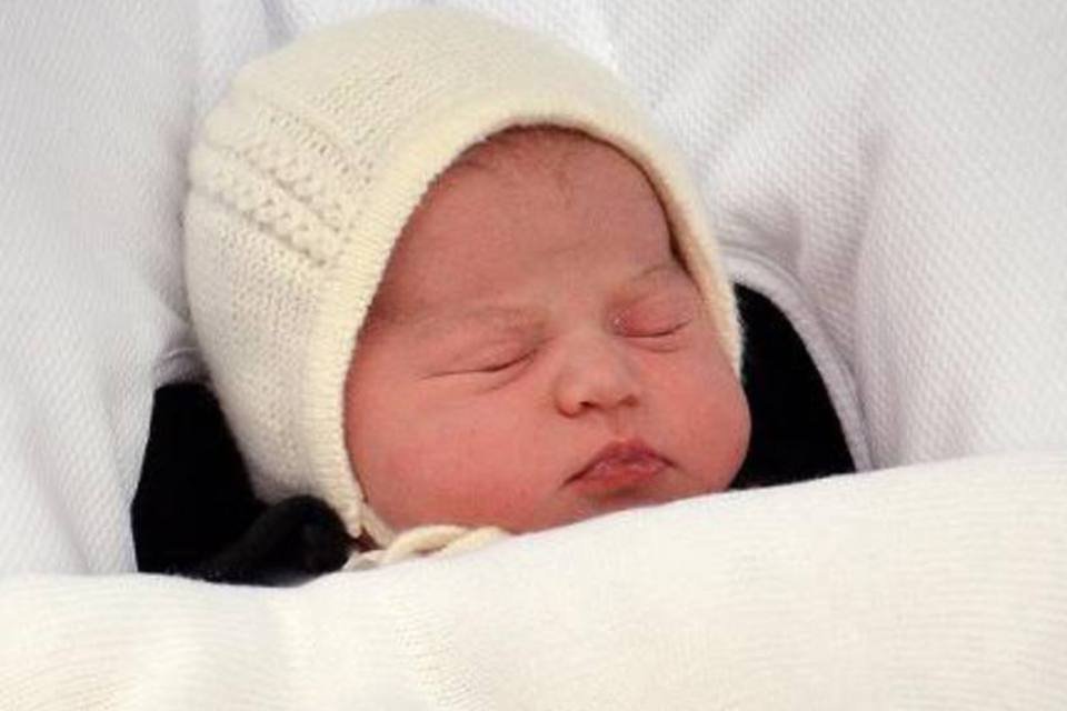Princesa Charlotte terá 5 padrinhos, até sobrinha de Diana