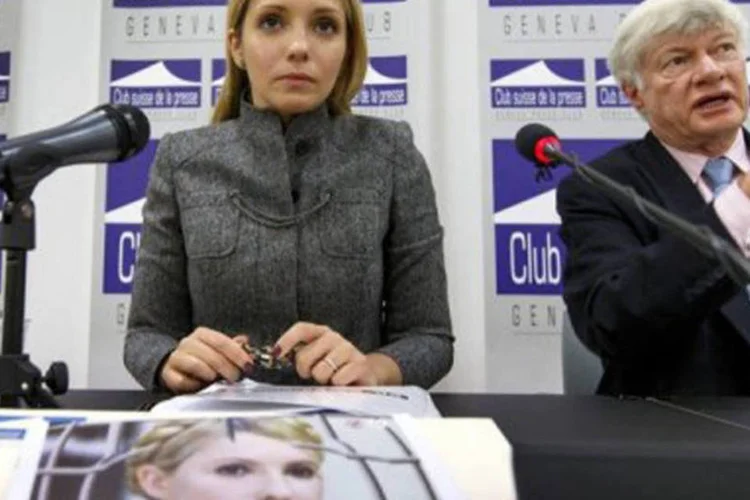 
	A filha de Yulia Timoshenko, ex-primeira-ministra e opositora ucraniana: &quot;as elei&ccedil;&otilde;es (legislativas) n&atilde;o s&atilde;o nem livres, nem regulares&quot;
 (Fabrice Coffrini/AFP)