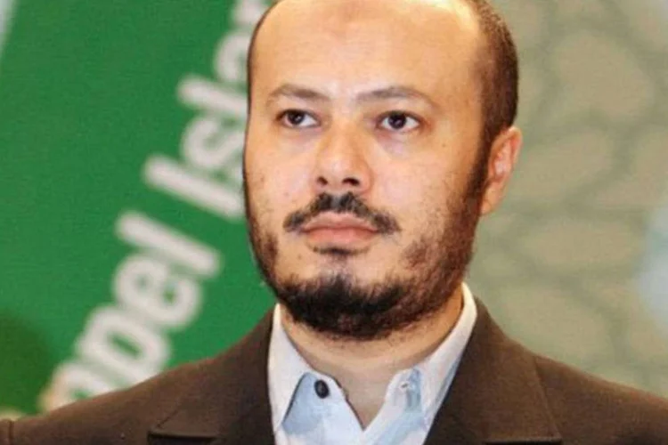 Muhammed Kadhafi, filho do coronel Kadafi, foi um dos beneficiados pela permissão de entrada da Argélia
 (Mahmud Turkia/AFP)
