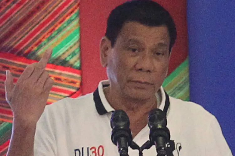 
	Rodrigo Duterte: o l&iacute;der j&aacute; havia reagido de forma similar anteriormente a cr&iacute;ticas estrangeiras
 (Lean Daval Jr/Reuters)