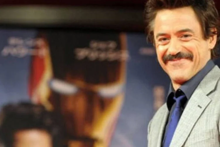 A estreia americana de "Homem de Ferro 2" marca para Hollywood o início da temporada de verão (.)