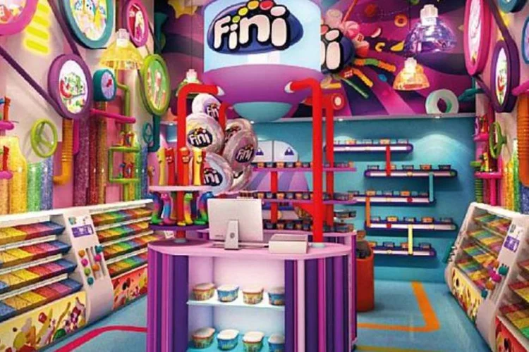 Modelo de Franquia da marca de balas Fini (Divulgação)