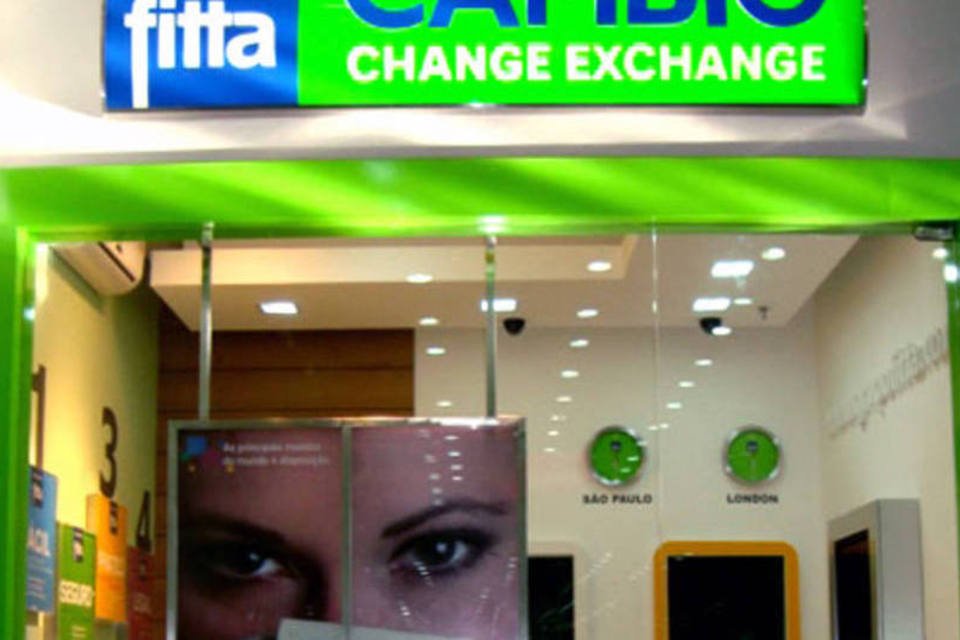 Grupo Fitta busca franqueados para agências de câmbio prontas