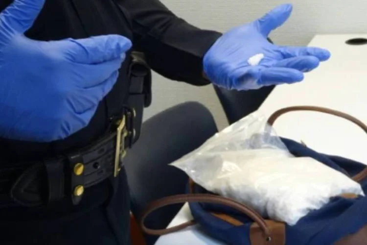 Flakka é vista no Departamento de Investigação, em Fort Lauderdale, Estados Unidos (Diego Urdaneta/AFP)