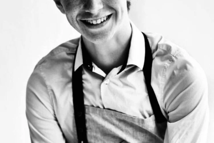Flynn McGarry: com 16 anos e um emprego de dar inveja a muito chef pelo mundo (Reprodução da web)