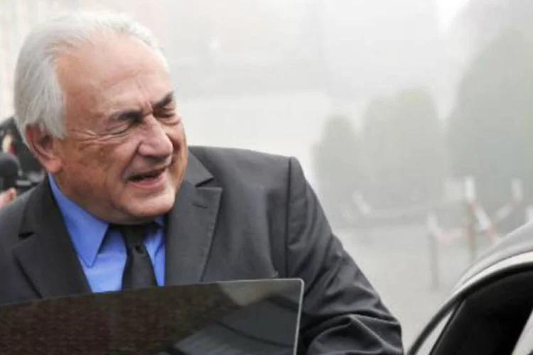 
	Strauss-Kahn: Na Fran&ccedil;a, recorrer aos servi&ccedil;os de uma prostituta n&atilde;o &eacute; ilegal, mas incitar ou organizar seu trabalho &eacute; considerado proxenetismo
 (François Lo Presti/AFP)