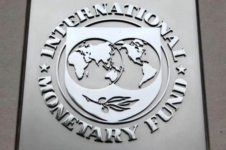 
	FMI: &quot;Esta proje&ccedil;&atilde;o est&aacute; baseada na presun&ccedil;&atilde;o de que seja aprovado no Congresso o teto em gasto fiscal e a reforma da previd&ecirc;ncia social&quot;
 (Yuri Gripas/Reuters)