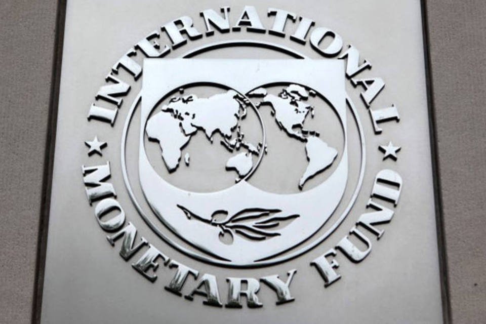 FMI vê sinais de fim da recessão e pede maior ajuste fiscal