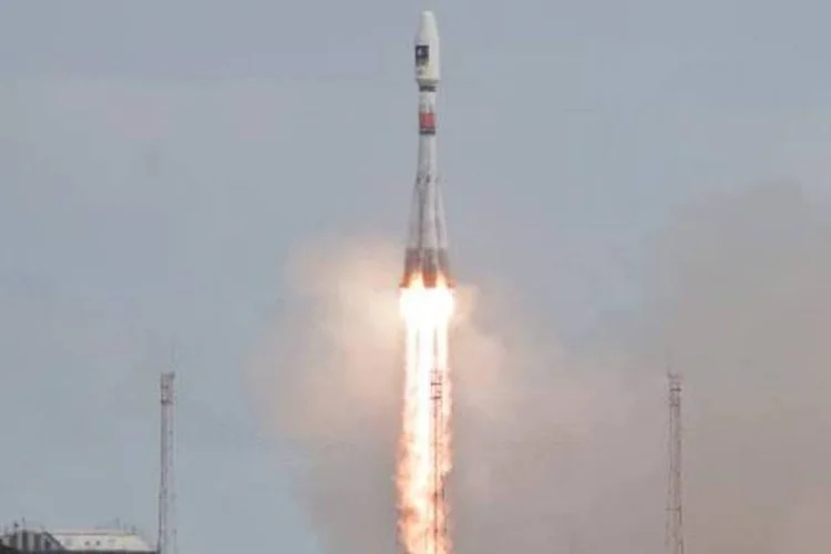 O foguete Soyuz decola do centro espacial de Kourou, na Guiana Francesa, em 22 de agosto de 2014 (P Baudon/AFP)