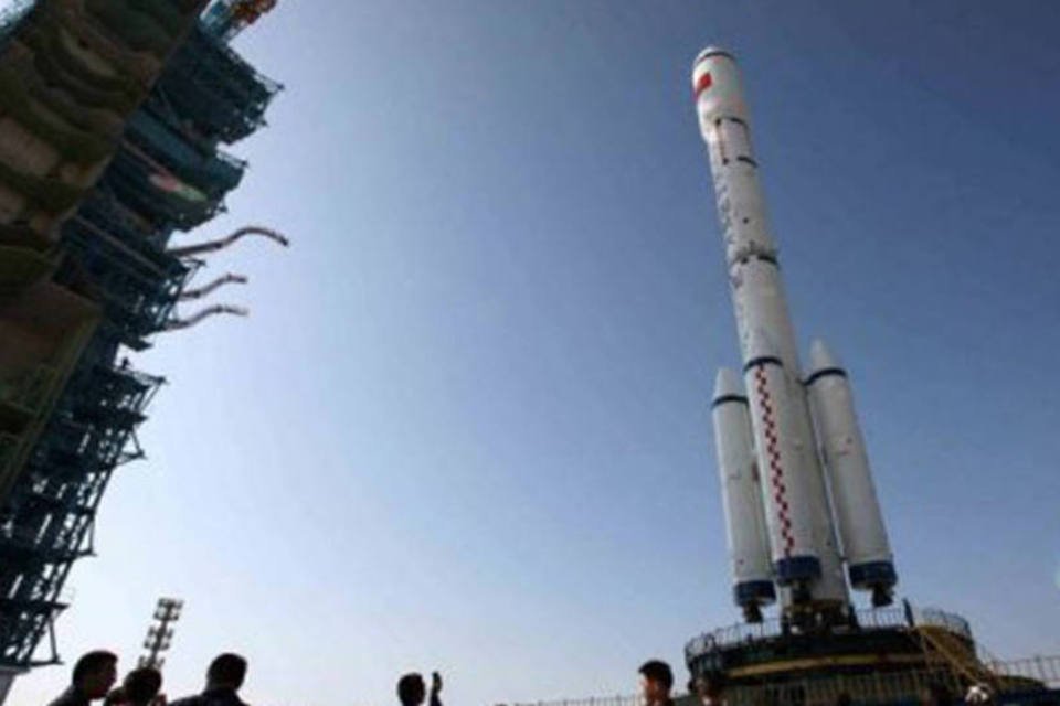 Novo foguete chinês falha durante lançamento de satélite