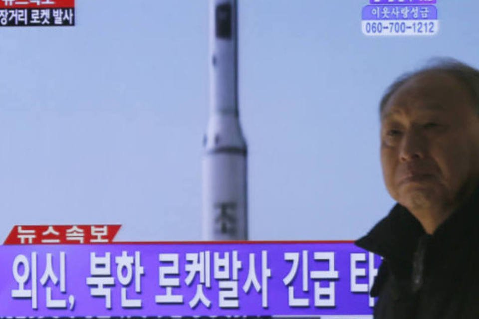 Coreia do Norte lança foguete de longo alcance
