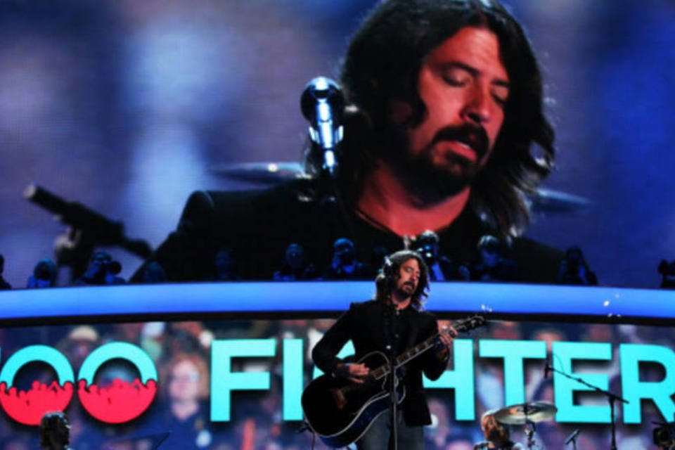 Foo Fighters anuncia turnê por estádios de beisebol em 2015