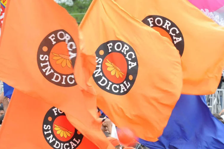 
	For&ccedil;a Sindical: o secret&aacute;rio-geral da For&ccedil;a Sindical, conhecido como Juruna, defendeu a redu&ccedil;&atilde;o dos juros, como forma de permitir a retomada da gera&ccedil;&atilde;o de empregos no pa&iacute;s
 (Divulgação / Facebook Força Sindical)