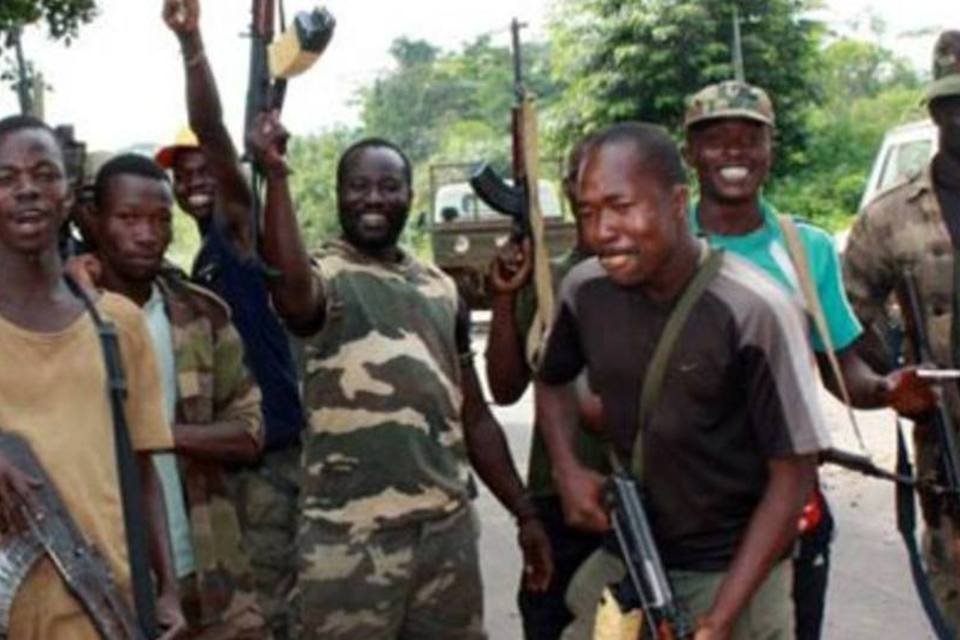 Forças de Ouattara controlam porto de São Pedro