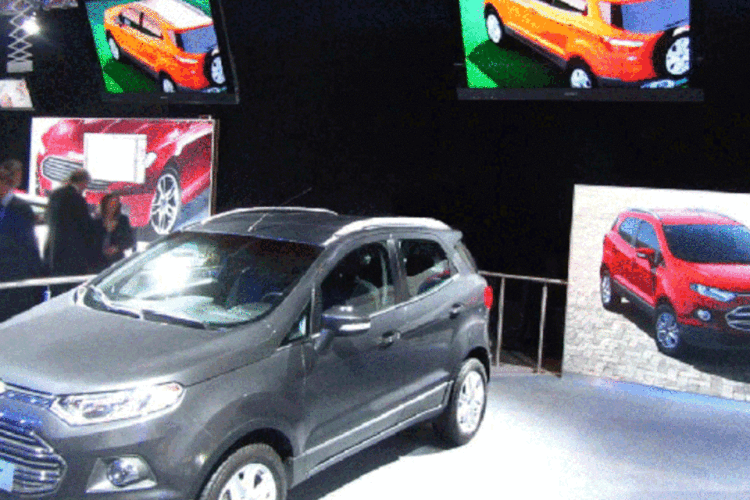 
	Ford EcoSport no Sal&atilde;o de Paris: este &eacute; o primeiro ve&iacute;culo desenvolvido no Brasil a ser apresentado no mercado Europeu
 (Divulgação)