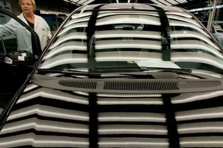 Fábrica da Ford: montadora norte-americana espera ter lucro sólido em 2010 (Ralph Orlowski/Getty Images)