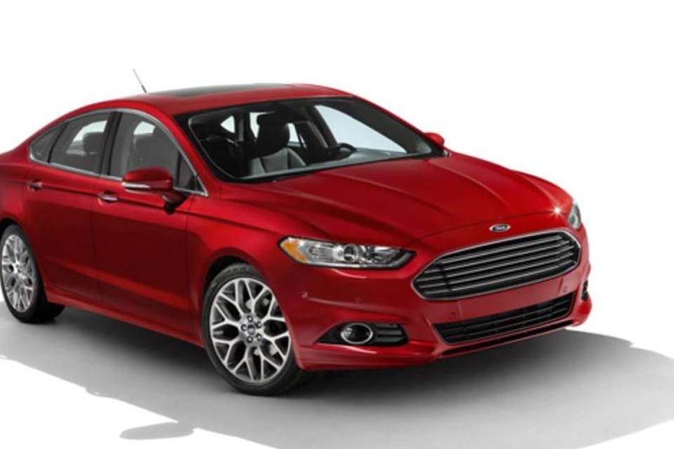 Ford aposta em novo Fusion para virar líder dos sedãs