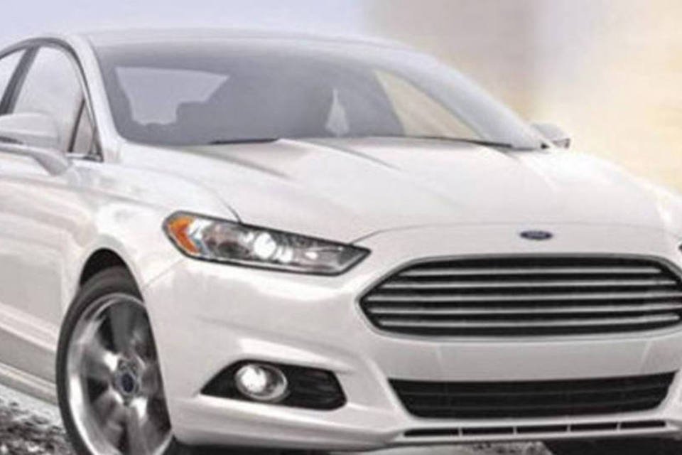 Ford Fusion Titanium FWD ganha mais itens