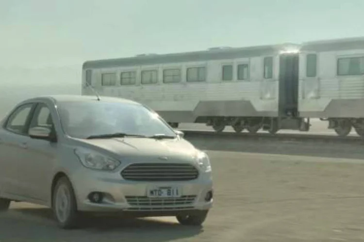 Campanha do Ford Ka+: ela foi toda produzida no Deserto do Atacama (Divulgação)