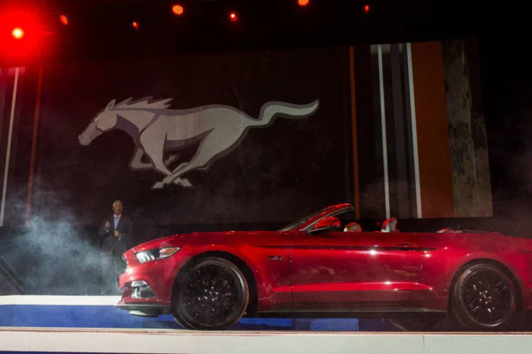 Ford Mustang durante apresentação da Ford em convenção (Waldo Swiegers/Bloomberg)