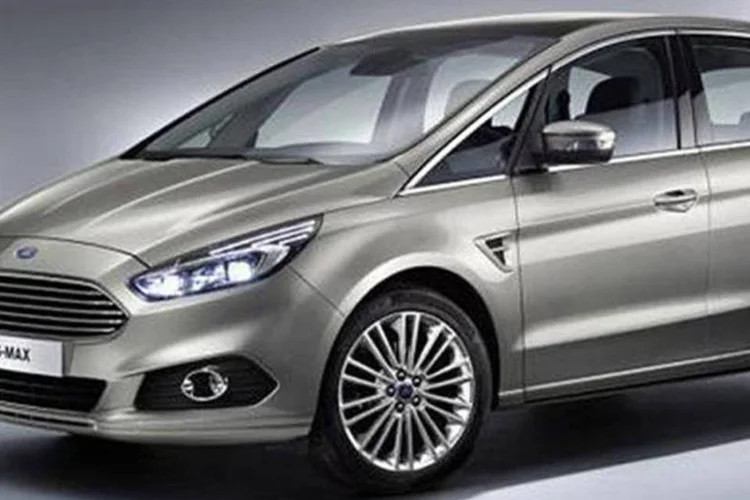 Ford S-MAX: modelo vem com algumas novas funcionalidades práticas como assentos dobráveis  (Divulgação/Ford)