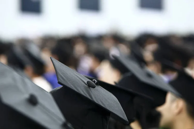 Formatura: universidades brasileiras estão perdendo pontuação na área de pesquisa (foto/Thinkstock)