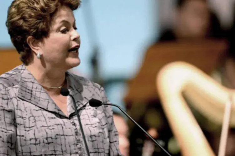 
	Dilma Rousseff: partidos que apoiarem a presidente na disputa eleitoral ter&atilde;o a &quot;simpatia&quot; e o &quot;apoio&quot; de Dilma, mas s&oacute; os candidatos petistas poder&atilde;o utilizar legalmente as imagens
 (Getty Images)