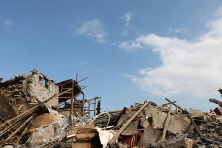 Destruição causada pelo tufão Fitow, na China: mais de 7 milhões de pessoas estão desabrigadas até agora pelo tufão (Getty Images)