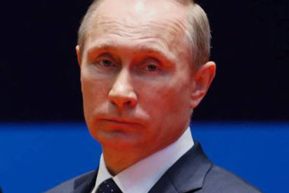 
	O presidente da R&uacute;ssia, Vladimir Putin: &quot;Temos de estrangular setores inteiros de nossa economia para que gostem de n&oacute;s?&quot;
 (Beawiharta/AFP)