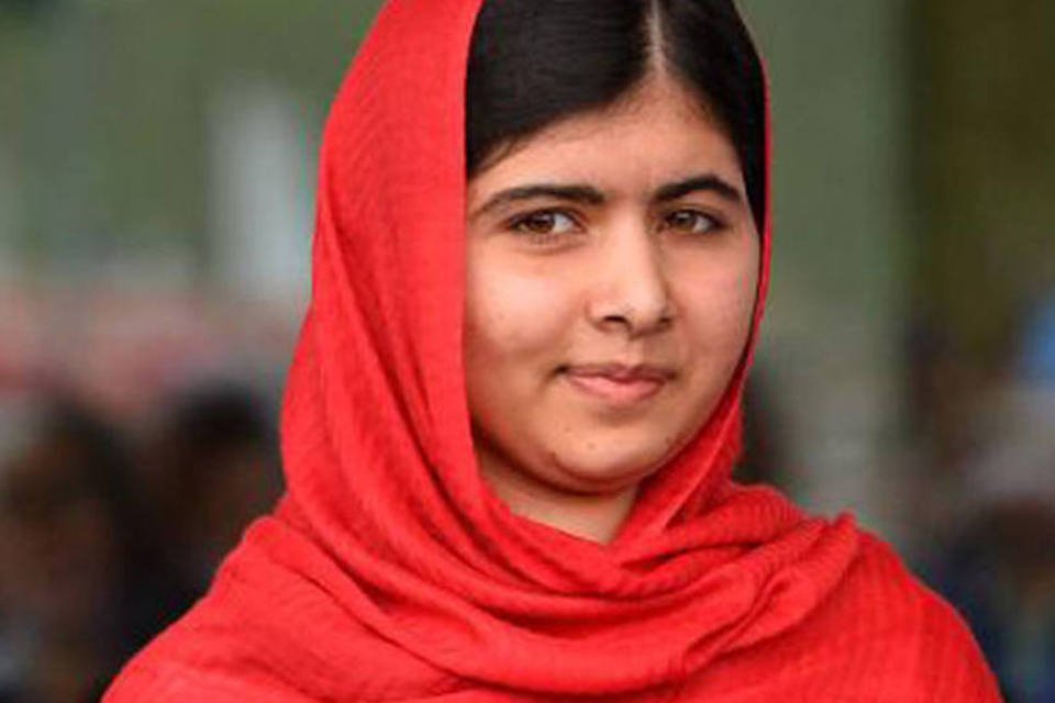 Malala dedica prêmio Sakharov a heróis sem nome do Paquistão