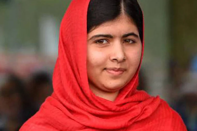 Malala Yousafzai, militante pelo direito da educação às meninas: talebans continuam ameaçando a vida da adolescente (Paul Ellis/AFP)