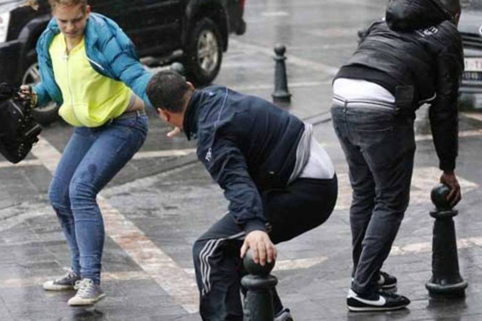 Ventos furiosos castigam europeus; veja imagens