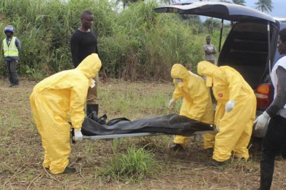 Número de pessoas infectadas por ebola passa de 20 mil