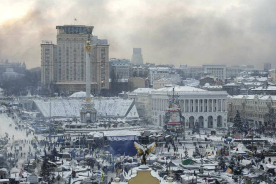 Praça da Independência, em Kiev, na Ucrânia: se espera os resultados das negociações entre os líderes da oposição e o governo (Gleb Garanich/Reuters)