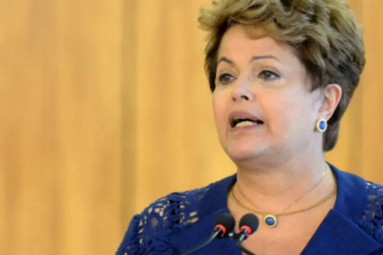 
	Dilma Rousseff: &ldquo;Em 2011, entregamos 88 mil cisternas. Em 2012, 150 mil. Em 2013, 238 mil&rdquo;, relatou a&nbsp;presidente (AFP/Getty Images)