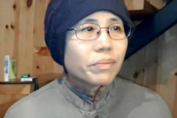 Esposa de Liu Xiaobo, Liu Xia: "é uma árvore? Sou eu, sozinha. É uma árvore de inverno? É assim o ano todo", recita (Courtesy Of Hu Jia/AFP)