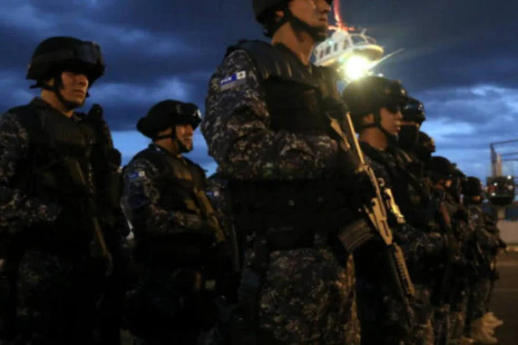
	For&ccedil;as de seguran&ccedil;a no estado de Michoac&aacute;n, no oeste do M&eacute;xico: fontes da Secretaria da Defesa Nacional disseram n&atilde;o ter qualquer informa&ccedil;&atilde;o sobre o fato
 (AFP/Getty Images)